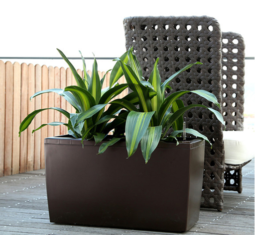 Outdoor garden big plastic flower plant pots wholesale